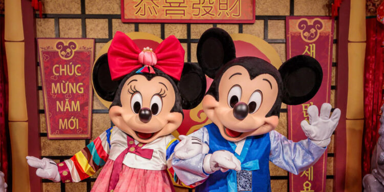 快點計畫到迪士尼樂園與米奇同慶中國新年囉!(1/23-2/22)